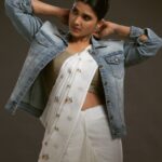 Divya Prabha Instagram – @kalyansilks 🤍✨

Agency: @twotone.agency
PHOTOGRAPHER: @shafishakkeer 
Stylist: @styledbysmiji 
MUA: @joe_koratty_makeup_artist