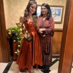 Donal Bisht Instagram - About last night 🌟💫Received an award for “Trendsetter of the year“ yet again this year !! I hope I’m able to set some good examples into the industry to follow a trend of !! I have received many awards but this award is special as I was receiving it in front of mumma !! Happy to have her with me in Mumbai and able to show her a lill bit of our life 😇❤️ Mumbai - मुंबई
