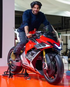 Dulquer Salmaan Instagram - Excitement Max ! 

The Ultraviolette F99 ! 

@ultraviolette_automotive @narayan_uv @nirajrajmohan @eicmaofficial 

#Ultraviolette #F99 #Indiasfirstsuperbike #MadeInIndia #Blessed