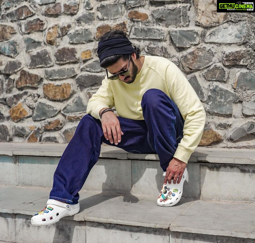 Dulquer Salmaan Instagram - Rocking my classic clogs with a touch of my own unique style with Jibbitz charms ! #CrocsIndia #AD