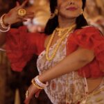 Durga Krishna Instagram - Durga Puja 2023 . मां की ज्योति से नूर मिलता है One gets light from mother's light @durgakrishnaartist with DEVI DURGA 🙏🏿🙏🏿🙏🏼🙏🏼 Makeup and Concept: @vikas.vks.makeupartist Decor & production : @scenario_wedding_planner Props rentals : @festoon_props Jewellery : @kalyanjewellers_official Hair : @nikhil_vks Pic : @seny_p_arukattu Production : @vksbeautylounge Styling : @imjoboyaugustine Dop : @dop_sz__ @rahul_raj_ar90 Edit : @midhunshankarprasad Costume : @shreyasboutique2016 #Durgapooja #Navarathri2023 #kolkatadurgapuja #keraladurgapuja #durghakrishna #durgapuja #durga #navami #durgapuja #navaratristatus #vikasvksmakeupartist #puja #Durgadevi #Keralamakeupartist #kolkatadiaries #hindu #trending #maadurga #instagram #bengalifestival #indianmakeupartist #India #indianfestival #traditionmakeuplook VKS Beauty & Bridal Lounge