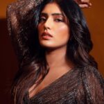 Eesha Rebba Instagram - Miss me?🤎✨ Hair and Makeup by: @shreyakiritmakeupandhair Photography by : @ashish_ojha_photography