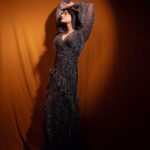 Eesha Rebba Instagram - Miss me?🤎✨ Hair and Makeup by: @shreyakiritmakeupandhair Photography by : @ashish_ojha_photography