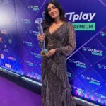 Eesha Rebba Instagram - Kudos to the team #DAYAA and Congratulations to @sadinenipavan ❤️and Jd Chakravathy sir ❤️ I feel honoured to be a part of an amazing journey. Big thanks to @sadinenipavan @disneyplushstel @svfsocial @ottplayapp @htcity #Dayaa #OTTplayAwards
