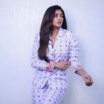 Eesha Rebba Instagram - 🍬🍬 Styling - @rashmi_angara Outfit - @poornima.ns_official Jewellery - @thetrinkaholic Photographer - @karteeksivagouni Makeup - @venkateshparam Hair - Raju