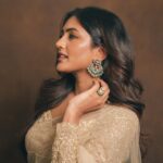 Eesha Rebba Instagram - ✨✨ Styling - @rashmi_angara with @thumu_bhavana Outfit - @pranathikatikareddy.official Jewellery - @mangatraijewels Shot by - @_anupphotography Makeup - @venkateshparam Hair - Raju