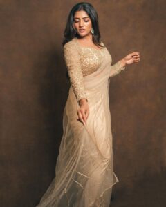 Eesha Rebba Instagram - ✨✨

Styling - @rashmi_angara with @thumu_bhavana 
Outfit - @pranathikatikareddy.official 
Jewellery - @mangatraijewels
Shot by - @_anupphotography
Makeup - @venkateshparam 
Hair - Raju