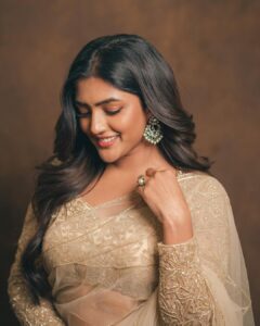 Eesha Rebba Instagram - ✨✨

Styling - @rashmi_angara with @thumu_bhavana 
Outfit - @pranathikatikareddy.official 
Jewellery - @mangatraijewels
Shot by - @_anupphotography
Makeup - @venkateshparam 
Hair - Raju