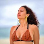 Elena Roxana Maria Fernandes Instagram - Just breathe! . . . . #breathe #beachvibes #beachlife #body #bodypositive #hot #hotbod #beach #beachbody #slay #ootd #outfitinspiration #style #fashion #bikini #glam #glow