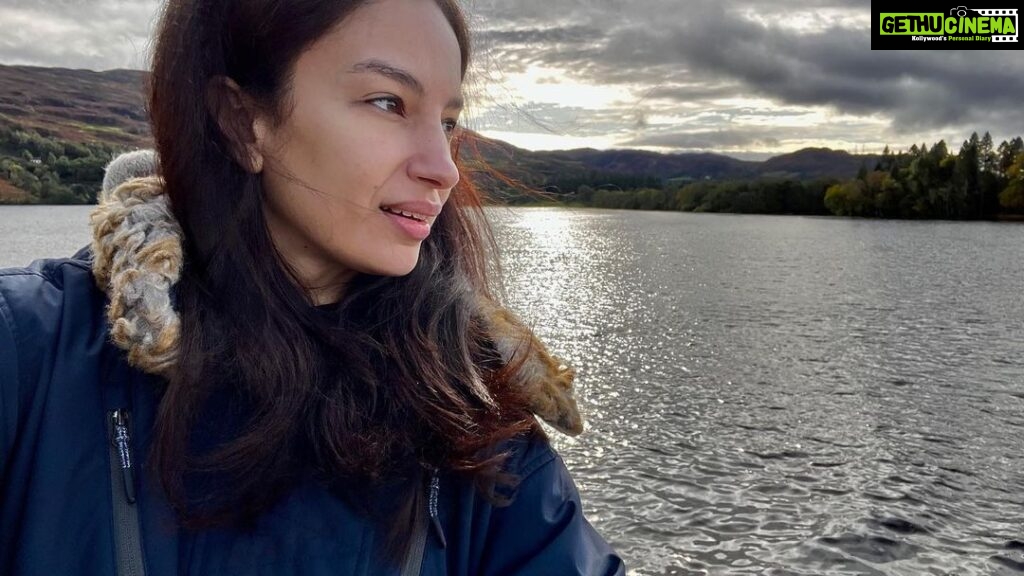 Elena Roxana Maria Fernandes Instagram - In search of Nessie, the Loch Ness Monster! . . . #lochnessmonster #lochness #scotland #scotlandexplore #beauty #lochnesslake #travel #slay #love #heart #nessie #fun