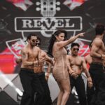 Elena Roxana Maria Fernandes Instagram - Dance with me! 😉 . . . #EkVillainReturns #babydoll #dance #babydollremix #song #stills #ekvillain #movie #film #ootd #performance #beautiful #face #body #shine #glam #beauty #acting #dancing