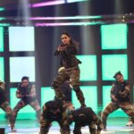 Elina Samantray Instagram - This performance will always remain special! Thank you to my dearest brother @lovekazue for trusting me. Thank you @kabirprasadpradhanofficial for the choreography. Don't forget to watch the grand show tomorrow! Evening. @zee_sarthaktv Special shout out to all the brilliant dancers who are the stars of this performance! Team KDS❤️
