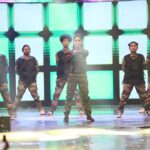 Elina Samantray Instagram - This performance will always remain special! Thank you to my dearest brother @lovekazue for trusting me. Thank you @kabirprasadpradhanofficial for the choreography. Don't forget to watch the grand show tomorrow! Evening. @zee_sarthaktv Special shout out to all the brilliant dancers who are the stars of this performance! Team KDS❤️