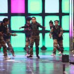 Elina Samantray Instagram - This performance will always remain special! Thank you to my dearest brother @lovekazue for trusting me. Thank you @kabirprasadpradhanofficial for the choreography. Don't forget to watch the grand show tomorrow! Evening. @zee_sarthaktv Special shout out to all the brilliant dancers who are the stars of this performance! Team KDS❤️