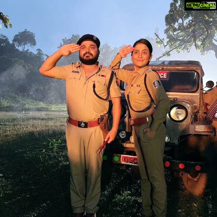 Elina Samantray Instagram - Presenting the twister cop's 👮♀️ Leading her side madam #Ips Devi Murmu. Let's see, Madam devi's power in #malyagiri2024 #malyagiri #yudha... #Malyagiri #malyagirimovie #babushaan #elina #rayelinasamantaray #babud @mohanty_babushaan @amlan0010 @sivani_sangita @suryamoyeemohapatra @rayelinasamantaray @raindroppicturesofficial @keevesentertainment @amaramuzik @tathya_production_official @niranjan_nayak_4040 @naveen60601 @rinku_rinu_jena_ @prp_dir @rudra_cinematographer @_gaurav_anand09 @editpintu @nabajyotipanda @sarojsen.rock @abhishektripathy1234 @biswanathpadhi @sambitjn_official @rinkuricky @somesh_music @i_abh1shek @amitnayak.8 Baripada, Mayurbhanj, Odisha