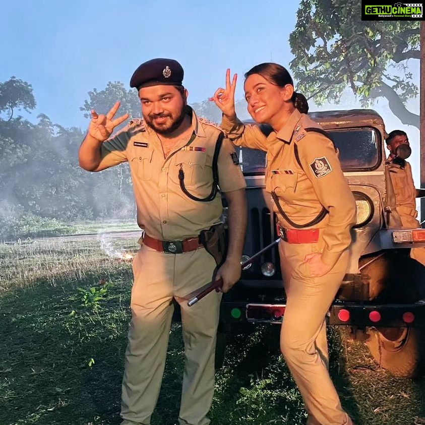 Elina Samantray Instagram - Presenting the twister cop's 👮♀️ Leading her side madam #Ips Devi Murmu. Let's see, Madam devi's power in #malyagiri2024 #malyagiri #yudha... #Malyagiri #malyagirimovie #babushaan #elina #rayelinasamantaray #babud @mohanty_babushaan @amlan0010 @sivani_sangita @suryamoyeemohapatra @rayelinasamantaray @raindroppicturesofficial @keevesentertainment @amaramuzik @tathya_production_official @niranjan_nayak_4040 @naveen60601 @rinku_rinu_jena_ @prp_dir @rudra_cinematographer @_gaurav_anand09 @editpintu @nabajyotipanda @sarojsen.rock @abhishektripathy1234 @biswanathpadhi @sambitjn_official @rinkuricky @somesh_music @i_abh1shek @amitnayak.8 Baripada, Mayurbhanj, Odisha