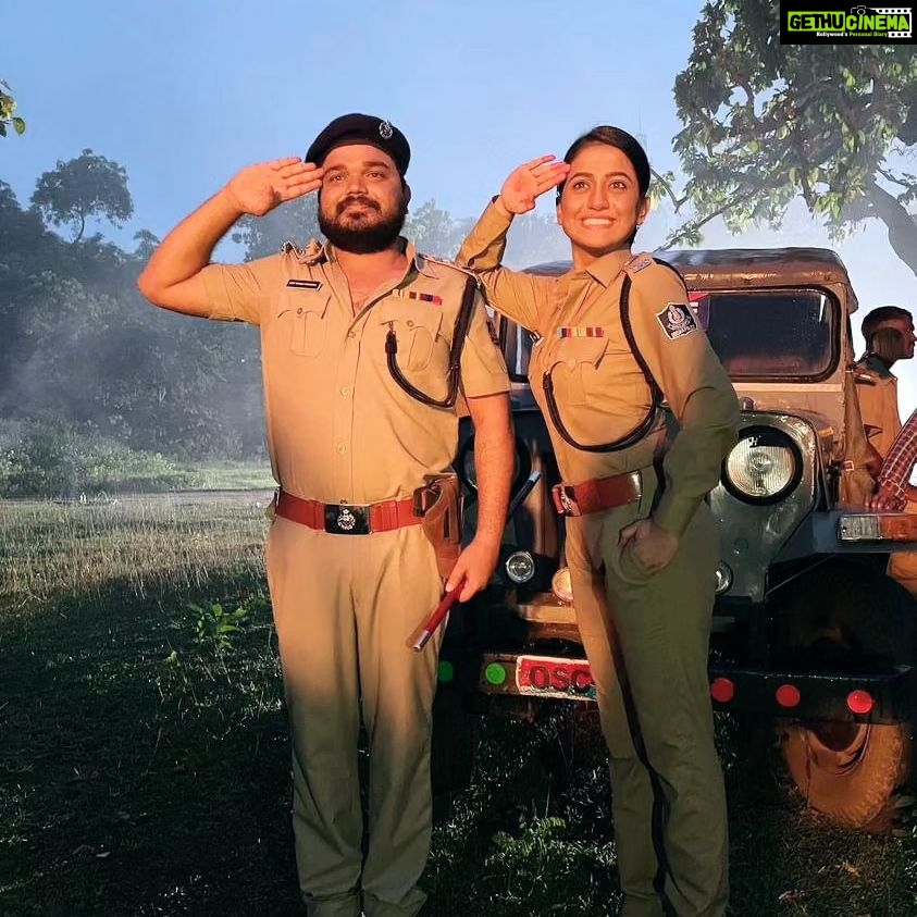 Elina Samantray Instagram - Presenting the twister cop's 👮♀️ Leading her side madam #Ips Devi Murmu. Let's see, Madam devi's power in #malyagiri2024 #malyagiri #yudha... #Malyagiri #malyagirimovie #babushaan #elina #rayelinasamantaray #babud @mohanty_babushaan @amlan0010 @sivani_sangita @suryamoyeemohapatra @rayelinasamantaray @raindroppicturesofficial @keevesentertainment @amaramuzik @tathya_production_official @niranjan_nayak_4040 @naveen60601 @rinku_rinu_jena_ @prp_dir @rudra_cinematographer @_gaurav_anand09 @editpintu @nabajyotipanda @sarojsen.rock @abhishektripathy1234 @biswanathpadhi @sambitjn_official @rinkuricky @somesh_music @i_abh1shek @amitnayak.8 Baripada, Mayurbhanj, Odisha