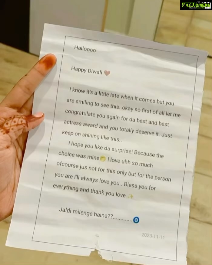 Elina Samantray Instagram - It’s been I don’t know how many years.. I have a very lovable sister (fan)(well wisher) who loved me and loved me and only loved me!! I don’t know what good deed I did in my past life to have such people in my life. Never judged me, never questioned me, never doubted, never hesitated to show her love. She can’t be just a fan in my life. She is definitely my family member. My awards(which I rarely get) give her immense happiness which is evident in the letter. My success gives her a motive to celebrate. My failure make her unhappy and my personal happenings brings genuine smile to her face. I am just eternally grateful for such well wishers in my life. I love you my dearest @ruby_elina_s_world 🫶🏻🩷🌻 I thank god each and every moment for this life and my people!! I love you all insanely, madly!! A BIG THANK YOU AND HEARTFULL GRATITUDE!🙏🏻💫✨ @ruby_elina_s_world u know what I love and u always bring a wide smile to my face. These anklets will be forever there with me and u know that♥️ and everything that u have given me will be treasured forever!! Aur Haan jaldi milenge… Love & Gratitude!🧿⭐️