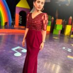 Elina Samantray Instagram – It’s difficult for me to not smile in my pictures!! I rarely win in this battle..💃

Wearing @zubysdesignerhouse @ali.zubina