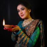 Elina Samantray Instagram - Subh Deepawali 🪔 Celebrate with less noise and more peace Have a safe and happy Diwali 🤌🏻 Be kind to all animals too ❤️ #makeupbyshagy #sanjeevhairstudio #sanjeevstudio #transition #transitionreels #trendingreels #shagyandsanjeev #makeoverbyshagy #likeforlike #indianbride #bhubaneswar #cuttack #odisha India