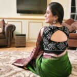 Elina Samantray Instagram - 🌸🌼 Beautiful blouse by @keembdanti @sabyasachi_satpathy