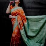 Elina Samantray Instagram - "Radiant hues of tradition meet the richness of heritage this Dhanteras! ✨ BigRayn's naturally dyed Sambalpuri Silk adorned with intricate Manabasa Jhoti captures the essence of prosperity and elegance. 🌼 Embrace the auspicious glow of Dhanteras with the artistry of handwoven craftsmanship. 💫 Happy Dhanteras Everyone ! Visit BigRayn.com or store at Janpath, Bhubaneswar Call/whatsapp +916372255010 #DhanterasTradition #SambalpuriSilkMagic #ManabasaJhotiDesigns #rayelinasamantaray #elinasamantaray #Bigraynofficials #splendoursofodishaweaves #odishahandloom #odishaweaves #odishaweave #odishaikat #handloom #odishahandlooms Wearing @bigraynofficials Makeup- @makeupbyshagy