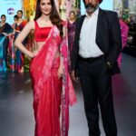 Elli AvrRam Instagram - Walk like you own it❤️🦋✨ @navyasabyliva @timesfashionweek #navyasa #navyasabyliva #effortlesslyelegant #newcollection #AW23 #navyasasarees #sustainablefashion #BTFW #BTFW23 #BTFW2023 #BombayTimesFashionWeek2023 #FashionShow #FashionStyling #Style #Runway #HighFashion #fashionforward #elliavrram #yourstruly