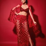 Elnaaz Norouzi Instagram – The color of Love ❤️
@manishmalhotraworld 

@manishmalhotra05 @louboutinworld @_sheraani_ @nidhiagarwalmua @nasiransari_hair @harneshjoshi

#diwali #manishmalhotra #red Mumbai, Maharashtra