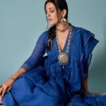 Esha Kansara Instagram - Gearing up for Diwali! 🪔 @eshyl_silver 💙 Styled by @styleitwithniki Photgrapher @badal_patel52 @poojan____19 Outfit @jovifashion