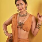 Esha Kansara Instagram - Eshyl ❤️ @eshyl_silver Styling @styleitwithniki Photography @badal_patel52 @poojan____19 Edit @_hirav_panchal Outfit- @manali_trupti #eshyl #eshakansara #navratri2023 #925silver #silverjewellery #sterlingsilver #ahmedabad