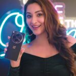 Eshanya Maheshwari Instagram - I do intense research before buying anything for myself, and always admire external help. Well I just got to know that the tech experts at Reliance Digital will help you immesely incase you’re looking at the new #OnePlusOpen (PS: you should be, especially cuz it’s got a hasselblad camera) It’s exclusively available. #RelianceDigitalXOnePlus #Ad @oneplus_india @reliance_digital