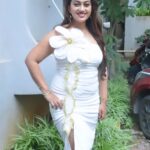 Ester Noronha Instagram - Time to bloom! 🌸 Event : New movie "Lethakulu" opening Designer : @clothingpallet.in Stylist : @spoorthi._rao #timetobloom #bloom #blooming #newbeginnings #start #opening #inauguration #beginning #telugumovie #telugu #tollywood #tfi #lethakulu #pressmeet #hyderabad #prayers #blessings #thankyouJesus #thankyouGod #Godbless #muchlove