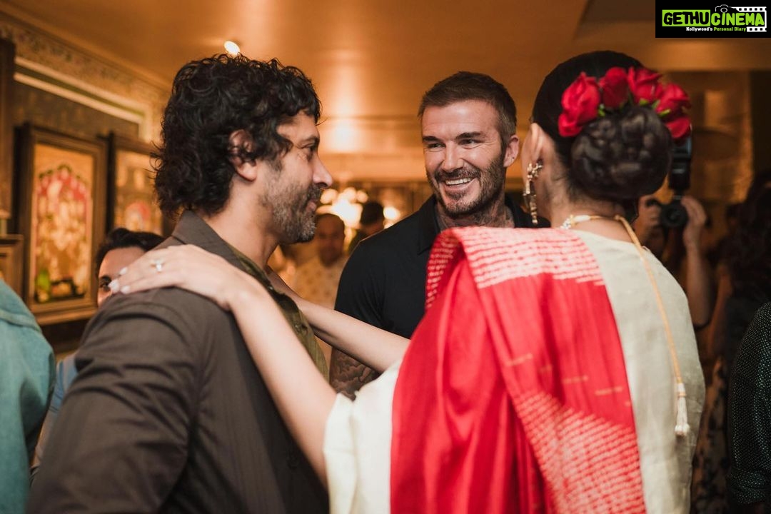 Farhan Akhtar Instagram - @davidbeckham It was an honour to meet a legend in person that was so patient, kind and warm! You were so lovely thank you! Hope to see you again real soon ❤️ Thank you to @sonamkapoor and @anandahuja who are such gracious hosts and made it such a special night for everyone. No one does it like you guys ❤️