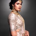 Faria Abdullah Instagram - MAJOR Throwback to fun shoots at @tamannamakeupstudioacademy with @rohan.foto 📷 Let’s do something soon!! ♥️ @makeupartisttamanna