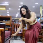 Farina Azad Instagram - This Diwali, light up your home with quality and affordable furniture, cutting-edge home appliances, from sleek kitchen essentials to smart gadgets & furnishings that add warmth and style to your space. Explore their exquisite collection of dresses & essentials for Women, Men, Kids & Infants today! 🪔✨ Don’t miss out there Diwali Offers! Branches T.Nagar | Pallikaranai | Tambaram 📍 For online orders visit www.jeyachandran.com Customer Support @ +91 9444161718 #DiwaliDecor #FurnitureFinds #FurnitureFiesta #budgetfriendly #furniture #homedecor #woodworking #homeappliances #budgetshopping #happydiwali.
