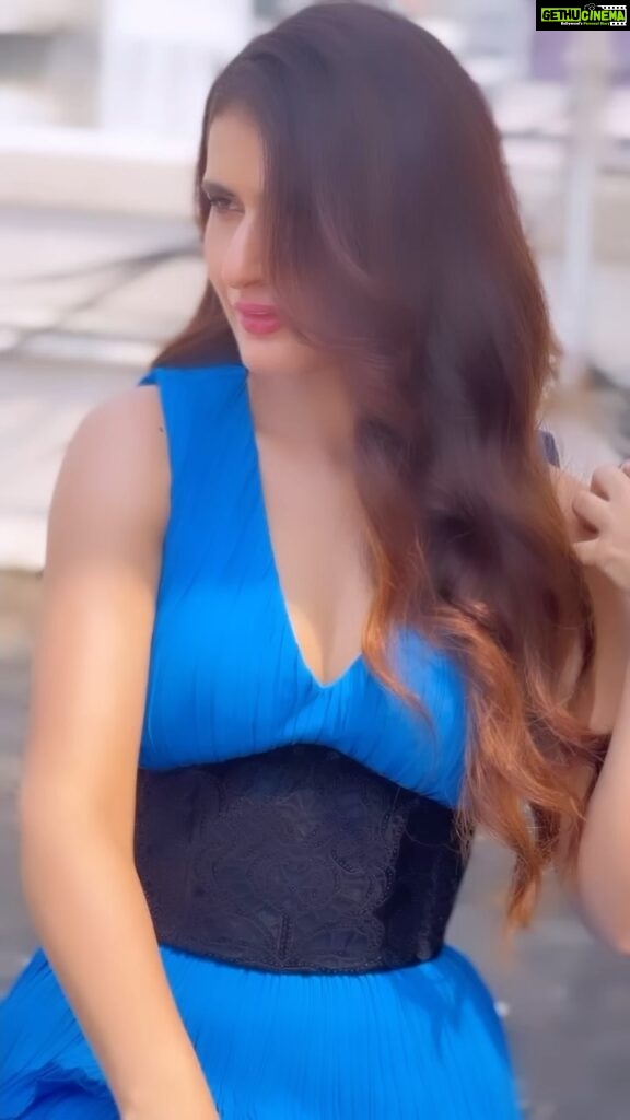 Fatima Sana Shaikh Instagram - Blue mood 💙 @fatimasanashaikh For bollywood hangama event Make up @niccky_rajaani Hair @manojchavan61 Stylist @shreejarajgopal #insta #instafollowers #instalikes @fatimasanashaikh_fans #fatimasanashaikh #bollywoodactress #beauty #trendingreels