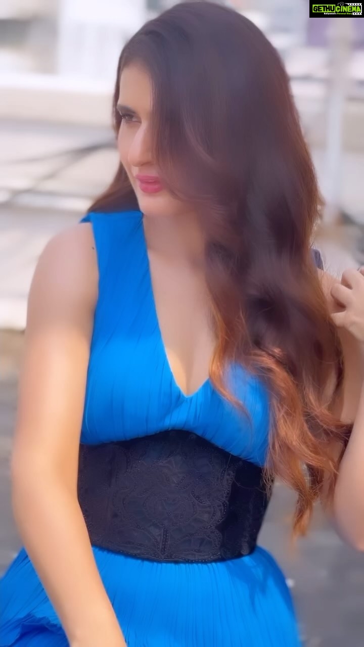 Fatima Sana Shaikh Instagram - Blue mood π @fatimasanashaikh For bollywood hangama event Make up @niccky_rajaani Hair @manojchavan61 Stylist @shreejarajgopal #insta #instafollowers #instalikes @fatimasanashaikh_fans #fatimasanashaikh #bollywoodactress #beauty #trendingreels
