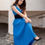 Fatima Sana Shaikh Instagram – Feeling the blues?
Styled by @shreejarajgopal
Outfit @studiomoonray
Jewels @karishma.joolry
Make up @niccky_rajaani
Hair @manojchavan61