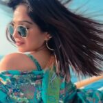 Fenil Umrigar Instagram – Oh hi 🫰🏼