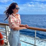Fenil Umrigar Instagram – Cruise life 🌊♥️

@costacruisesindia #CostaSerena #NamasteFromCosta