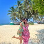 Fenil Umrigar Instagram - What a memorable vacation! Happy times with maa♥️ Thank you @cordeliacruises for the beautiful experience✨ #cordeliacruises #cruisevacation #Empress #motherdaughtertimes #happytimes #cruises #mumbai #kochi #lakshwadeep