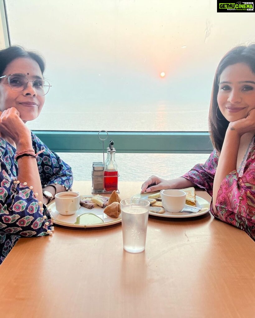 Fenil Umrigar Instagram - What a memorable vacation! Happy times with maa♥️ Thank you @cordeliacruises for the beautiful experience✨ #cordeliacruises #cruisevacation #Empress #motherdaughtertimes #happytimes #cruises #mumbai #kochi #lakshwadeep