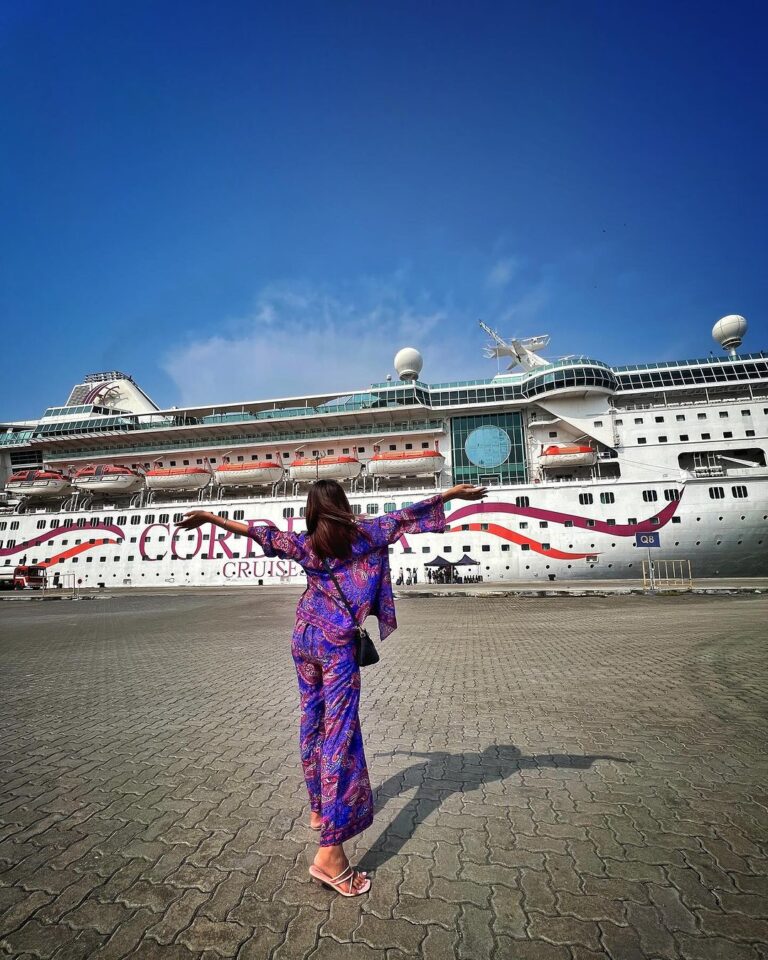Fenil Umrigar Instagram - Cruising with @cordeliacruises ♥️ Can’t wait to take you through my amazing experience at Cordelia🌊 #cordeliacruises #cruisevacation #holidayingincruise #fenilumrigar Cordelia Cruises
