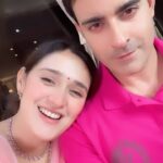 Gautam Rode Instagram - Still asking myself why I made @rodegautam join in.. when he always does this ! ❤️‍🩹 🔗 #couple #reels #rodelife #meandhim #love #songs #bts
