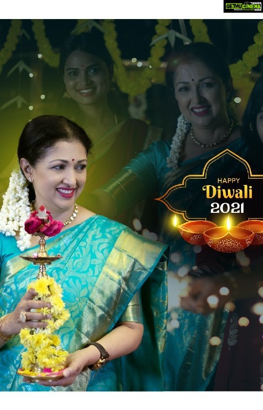 Gautami Instagram - Warmest Diwali greetings to one and all! 🪔🪔🪔 May this Festival of Lights bring peace & prosperity into our lives ✨✨✨ Wishing joy and good health to you and your loved ones!!