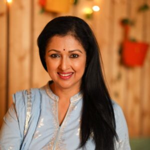 Gautami Instagram - Find a reason to smile today...and be the reason for someone else's smile 🤗❤ #smile #happyfestival #happiness