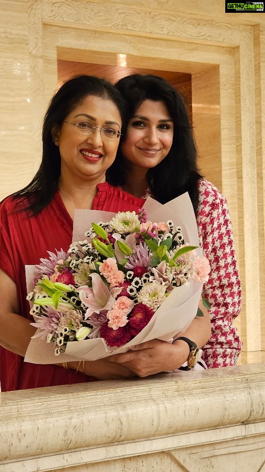 Gautami - 17K Likes - Happy week ahead to all school going kids and their mothers...
#grownupkids