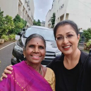 Gautami Instagram - So happy to meet #Gangavva #therockstar of #youtube 
She inspires all #generations #myvillageshow