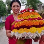 Gautami Instagram - Telangana prajalandariki Engilipoola bathukamma subhakankshalu #bathukamma
