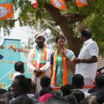 Gautami Instagram - இன்று காலை இராமநாதபுரம் சட்டமன்றத் தொகுதி வழுதூர், தெற்கு காட்டூர், வாலாந்தரவை, சாத்தான்குளம் பகுதியில் பாஜக வெற்றி வேட்பாளர் திரு Kuppuramu Duraipandi அவர்களை ஆதரித்து பரப்புரை செய்தேன். பரப்புரையில் பெருமளவில் பெண்களும் இளம் வாக்களர்களும் கலந்து கொண்டு, திரு குப்புராமு அவர்களுக்கு தங்கள் ஆதரவினை தெரிவித்தனர். #Ramanathapuram #TNElections2021 @narendramodi @amitshahofficial @jpnaddaofficial @gkishanreddyofficial @general_vksingh @ctravi @ponguletisudhakarreddy @santhoshblofficial @murugan_tnbjp @bjp4india @bjp4tamilnadu